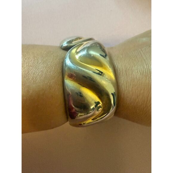 Gold tone Hinged Bangle Bracelet - Picture 2 of 5